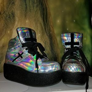UNIF Holographic Cross Trainers Platforms Size 9